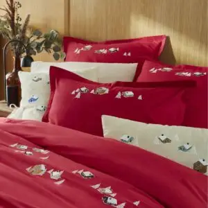 Housse de couette brodée Au coeur de la vallée