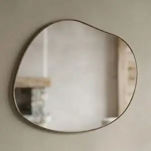 Miroir Organique en Métal Bronze – KODU DESIGN 56 x 59 cm